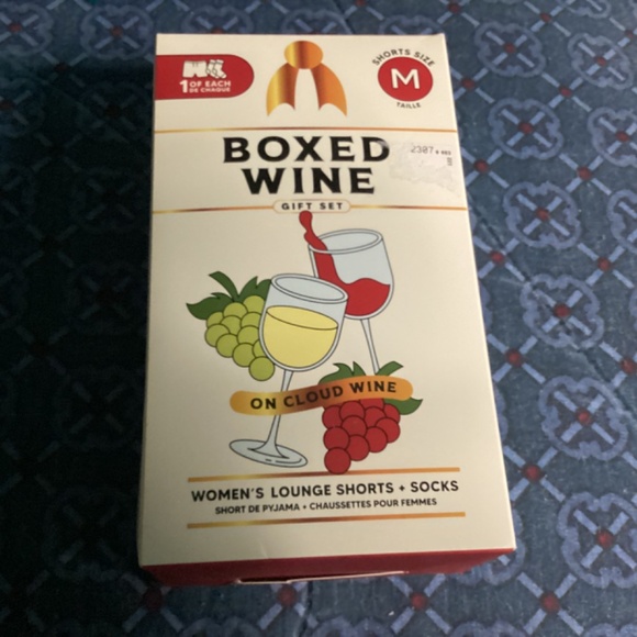 Boxed Wine Women’s Lounge Shorts and Socks New Size: M - Picture 2 of 11